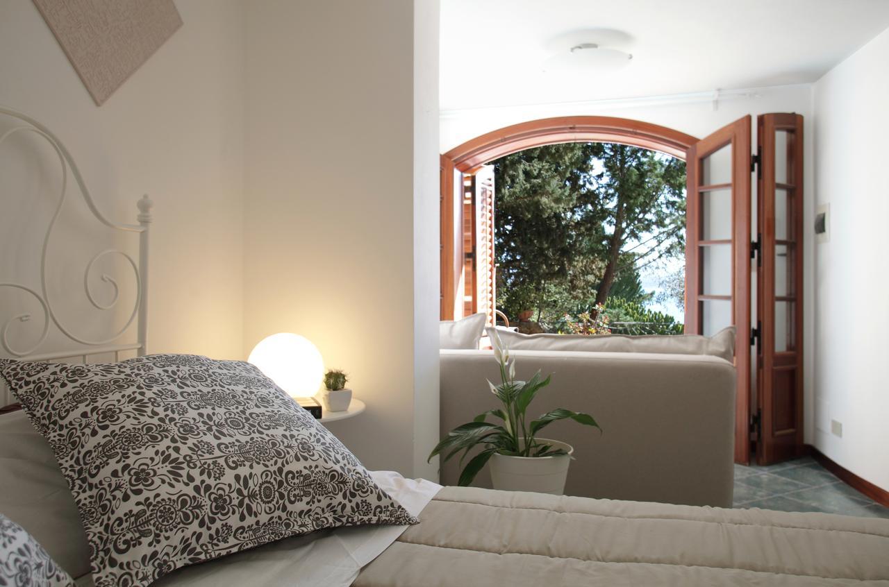 לינה וארוחת בוקר סנטה פלביה Residenza Terrazze Sul Mare מראה חיצוני תמונה